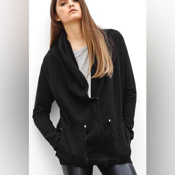 Aritzia Wilfred Rousseau Oversized Sweater - Picture 3 of 13